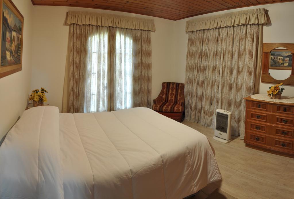 Hotel Vila Regina Кампус-ду-Жордау Экстерьер фото